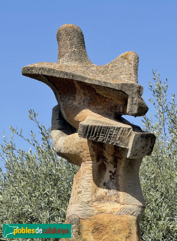 Taradell - Escultura <i>Exaltació a la Vida i a la Pau</i>