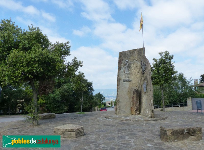 Taradell - Monument al gos caçador. Gossos