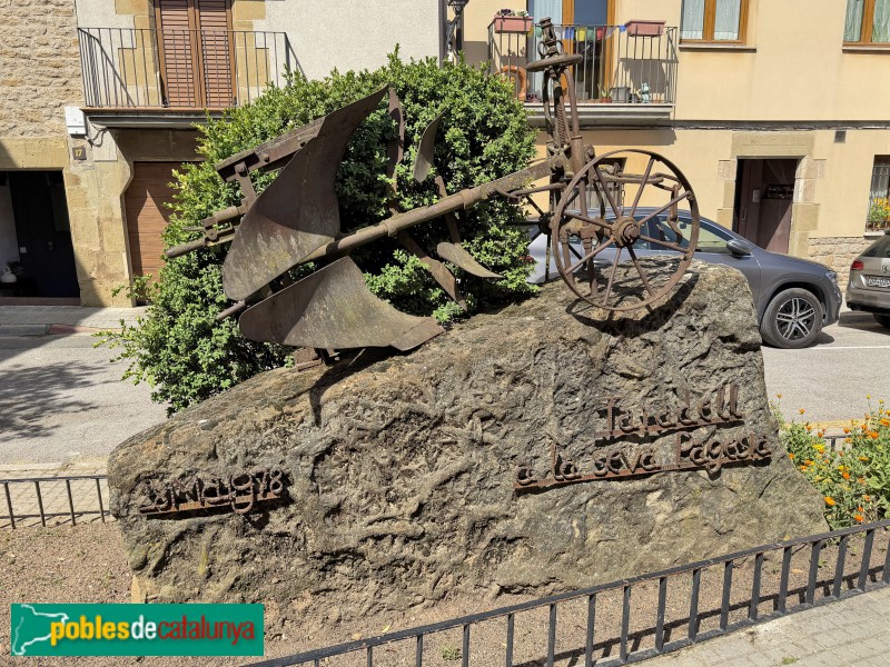 Taradell - Monument a la Pagesia