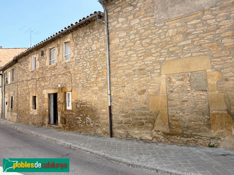 Taradell - Carrer de la Vila. Can Marquic i Ca l'Espanyol