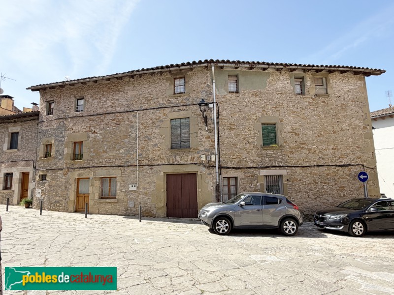 Taradell - Casa de la plaça Gili