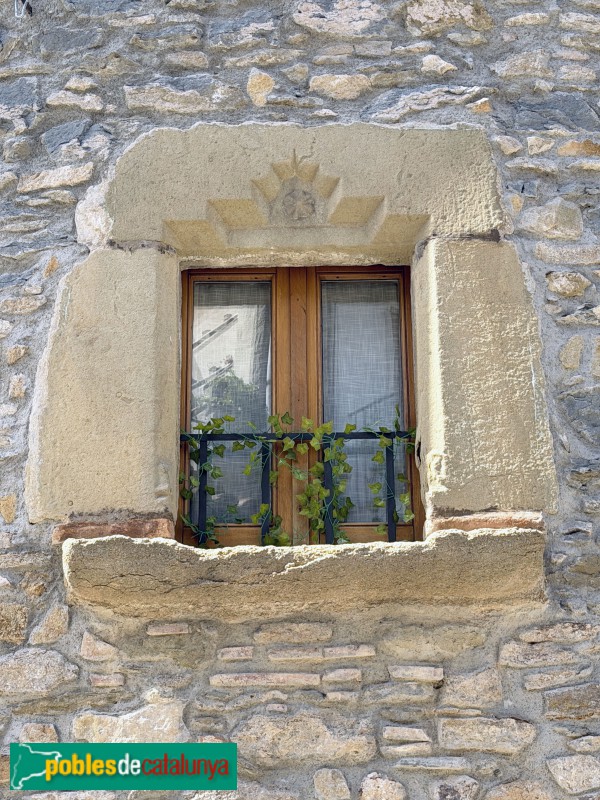 Taradell - Casa de la plaça Gili