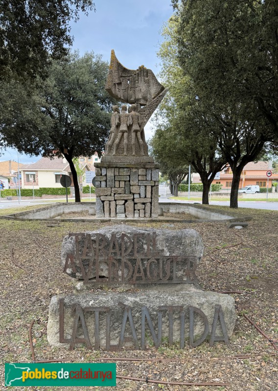Taradell - Monument a l'Atlàntida