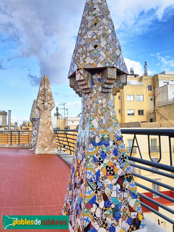 Barcelona - Palau Güell. Xemeneia