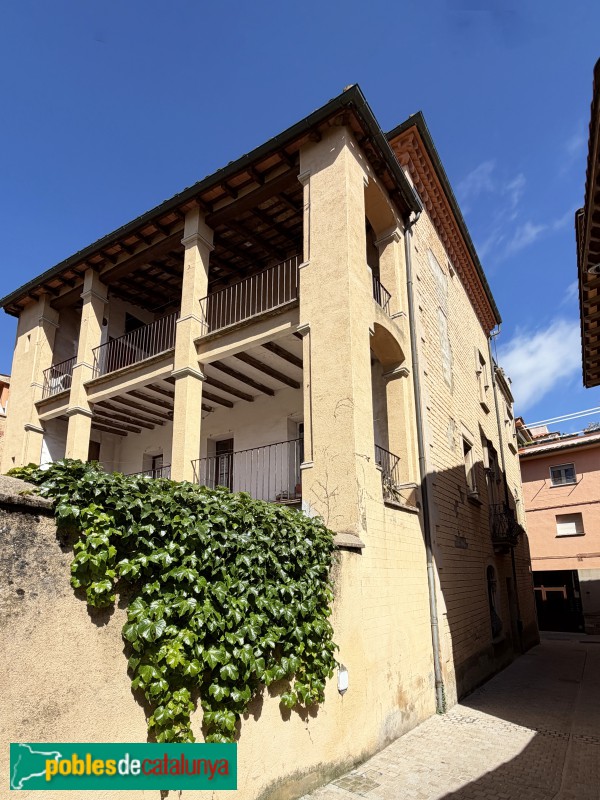 Sant Julià de Vilatorta - Can Valls