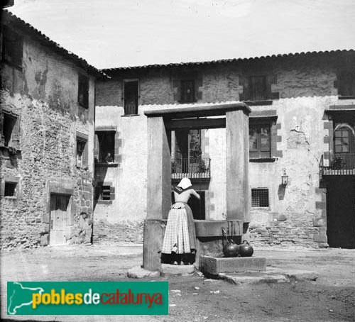 Sant Julià de Vilatorta - Plaça Major