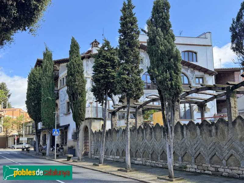 Sant Julià de Vilatorta - Casa Núria