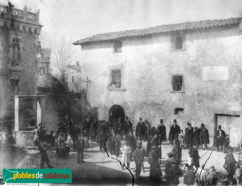 Sant Julià de Vilatorta - Caramelles a la plaça Major