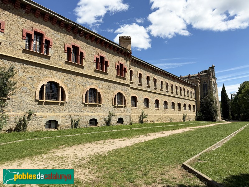 Sant Julià de Vilatorta - Col·legi del Roser