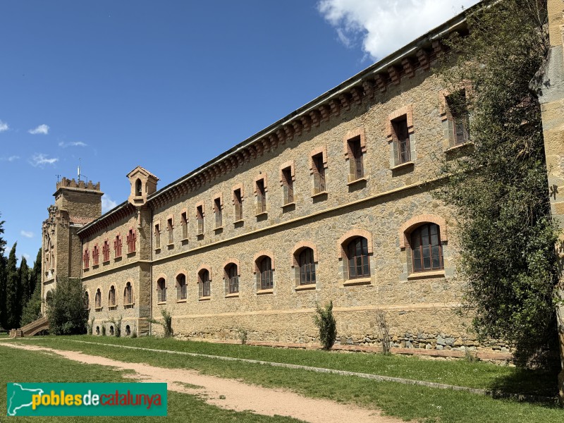 Sant Julià de Vilatorta - Col·legi del Roser