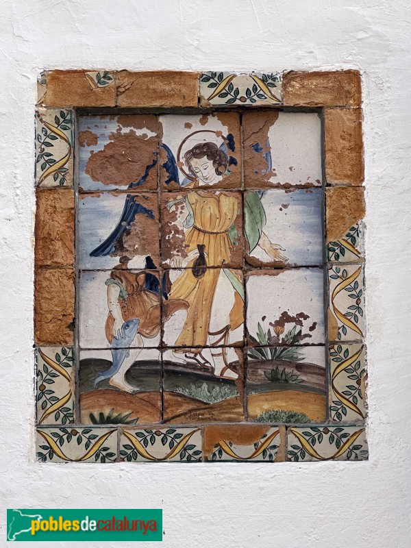 Sitges - Maricel de Terra. Casa Lola Anglada. Sant Rafael i Tobies