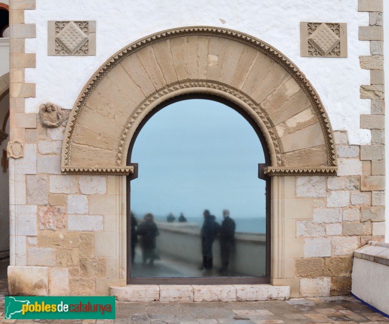Sitges - Palau Maricel de Mar. Façana de Sant Miquel