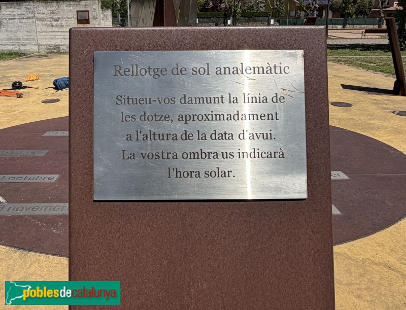 Sant Julià de Vilatorta - Rellotge de sol Àngel de la Concòrdia