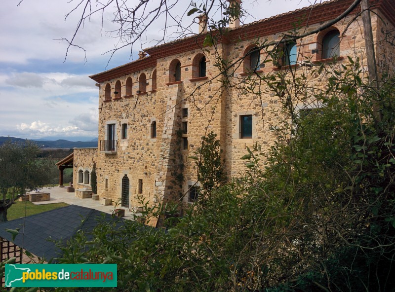 Sant Gregori - Castell de Taialà (Foto: Josep Maria Viñolas, CC BY-SA 4.0, 1988) Sant Gregori - Castell de Taialà