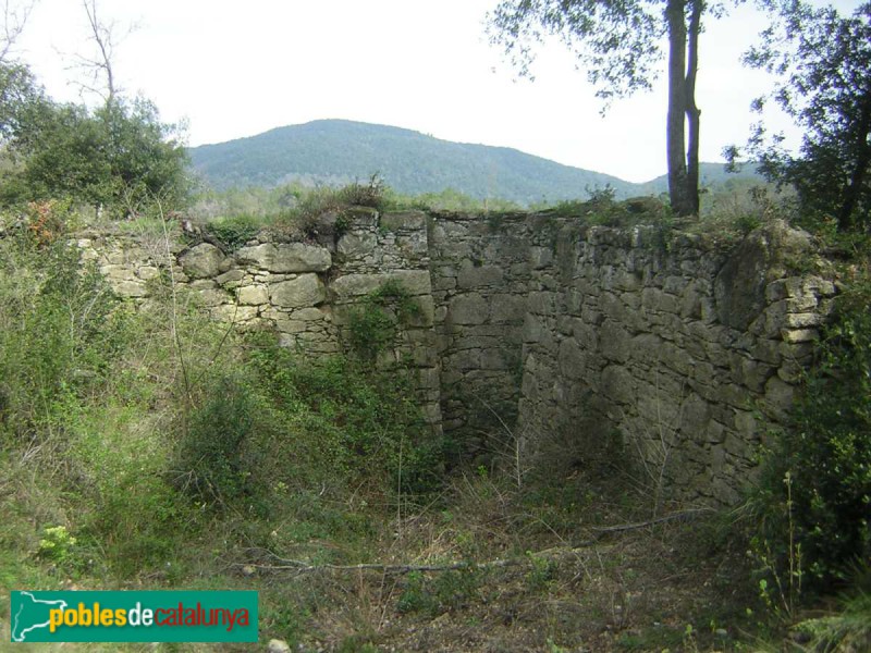 Canet d'Adri - Molí de Can Ramió (Foto: <i>Cos d'Agents Rurals -invarquit.cultura.gencat.cat-</i>, 2013) Canet d'Adri - Molí de Can Ramió