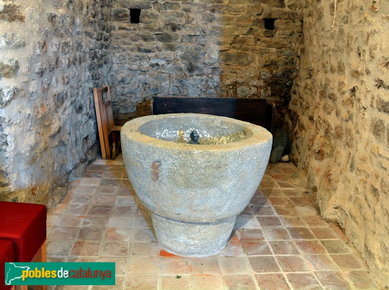Sant Martí de Llémena - Església de Sant Pere de Llorà