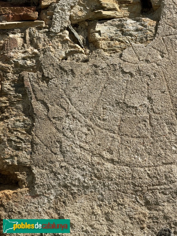 Sant Martí de Llémena - Capella de Sant Medir. restes d'un rellotge de sol