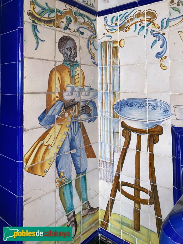 Sitges - Palau Maricel de Terra. Plafons de cuines (ceràmica valenciana, 1770-80)