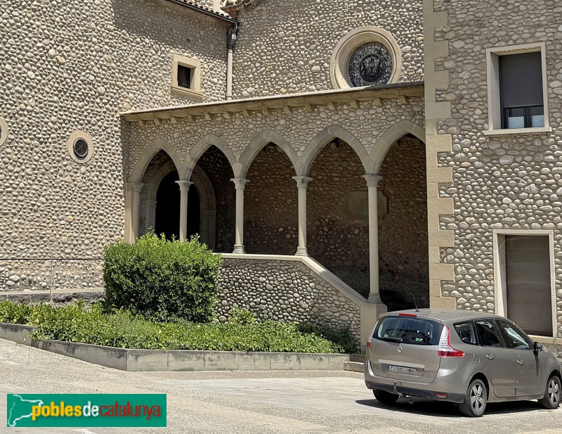 Manlleu - Església de Santa Maria. Antiga ala del claustre