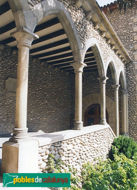 Manlleu - Església de Santa Maria. Antiga ala del claustre
