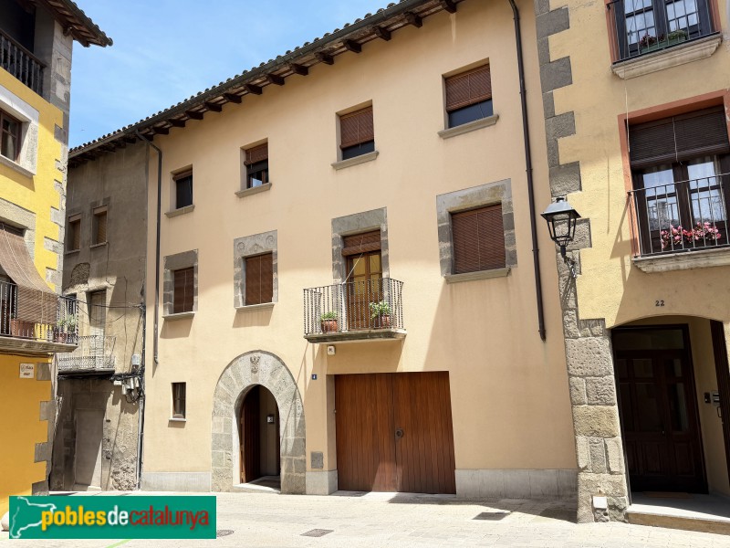 Manlleu - Plaça del Grau, 4