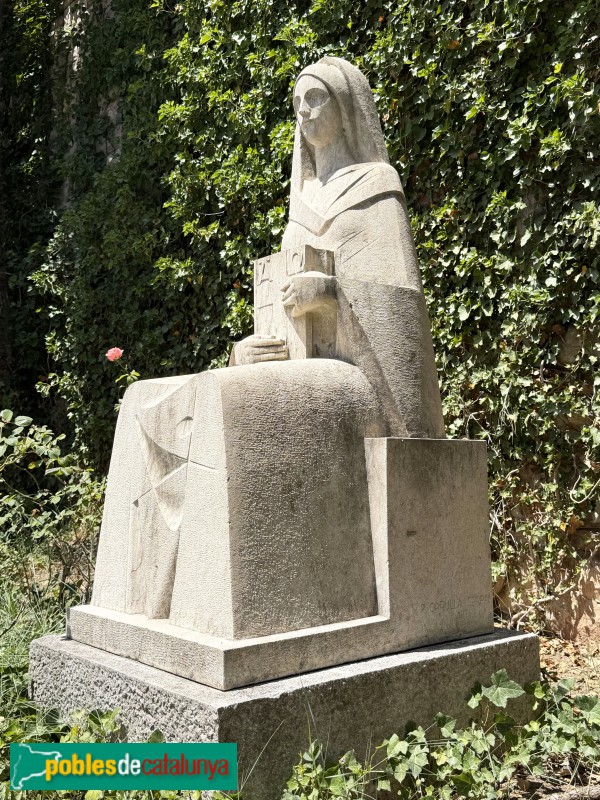 Manlleu - Escultura La Religió