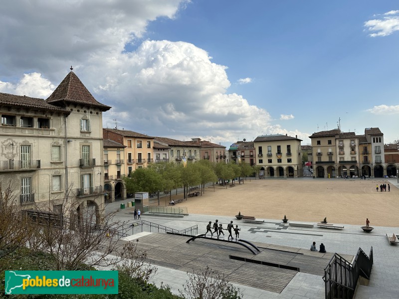 Manlleu - Plaça de Fra Bernadí