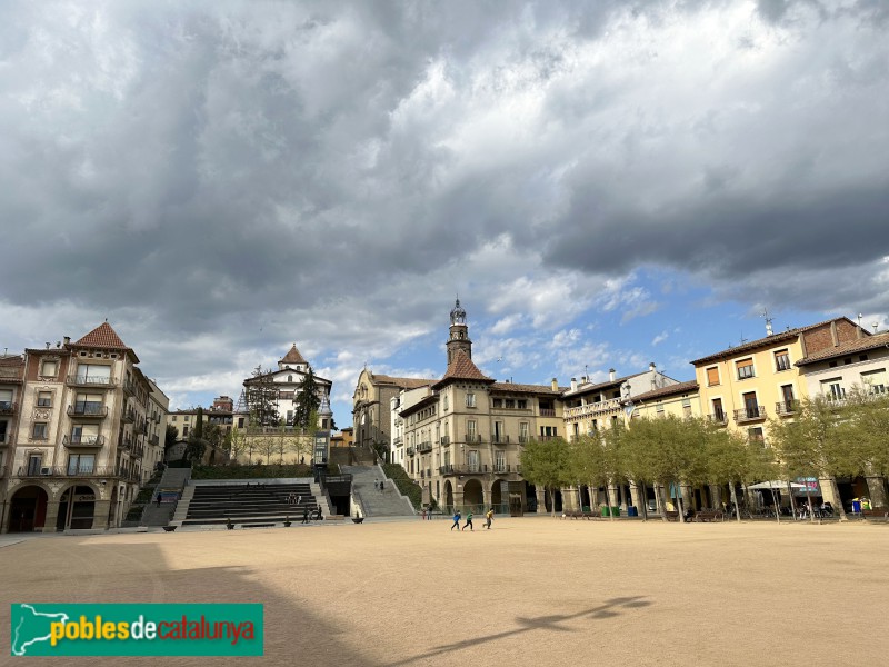 Manlleu - Plaça de Fra Bernadí