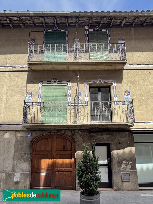 Manlleu - Carrer del Pont, 39-41