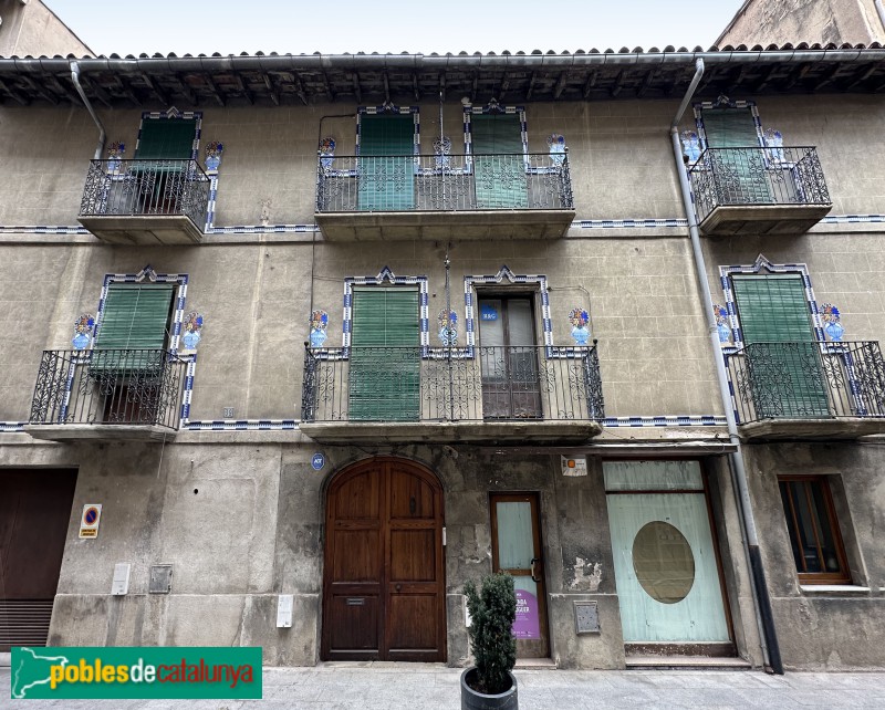 Manlleu - Carrer del Pont, 39-41