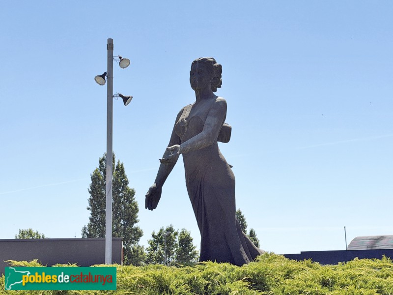 Manlleu - Escultura <i>La Benvinguda</i>