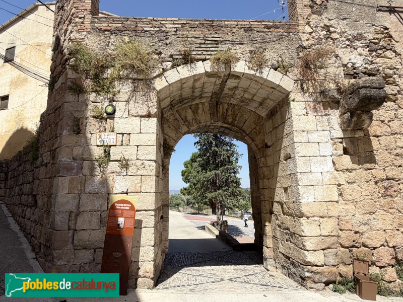 Falset - Portal del Bou