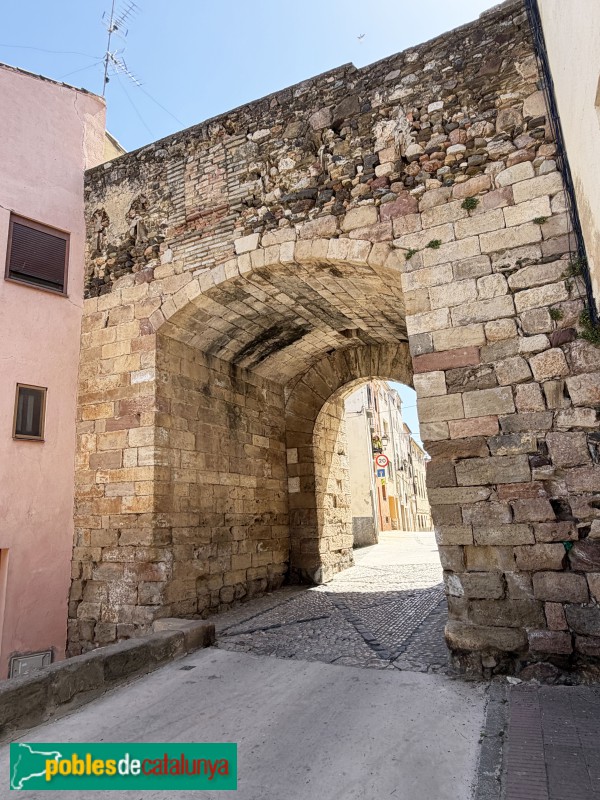 Falset - Portal del Bou