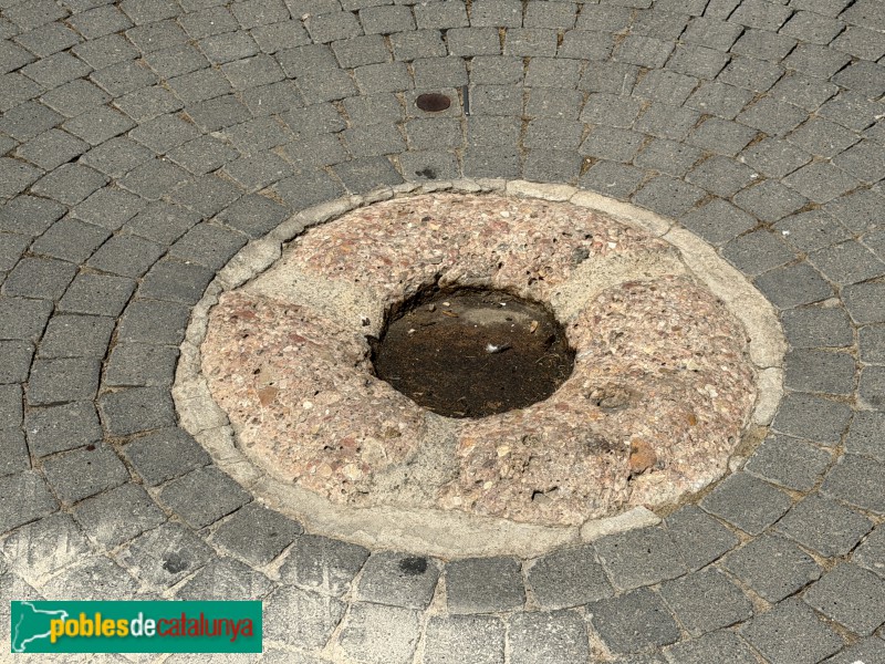 Falset - Plaça Vella. Sitja