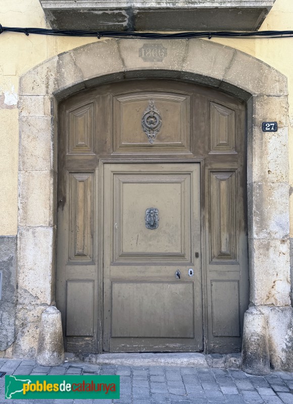 Falset - Carrer de Dalt. Can Pujol
