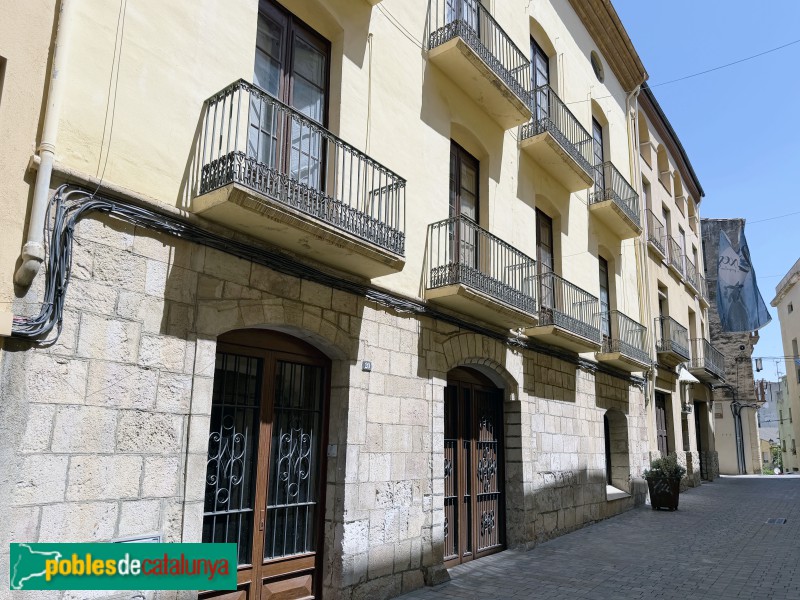 Falset - Carrer de Dalt. Antiga abadia