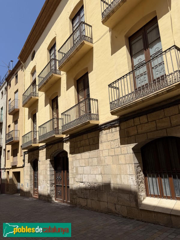 Falset - Carrer de Dalt. Antiga abadia