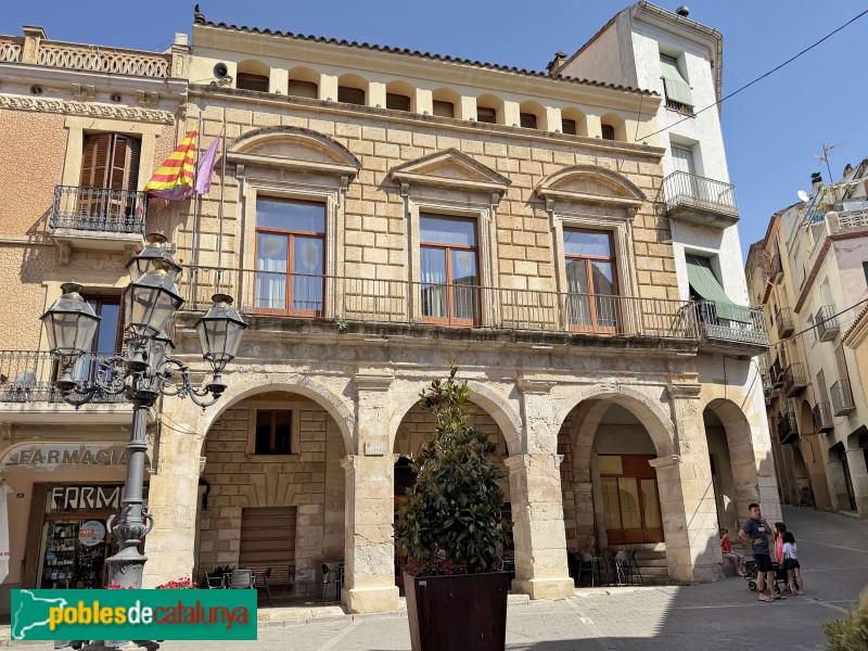 Falset - Palau dels Comtes de Prades (Ajuntament)