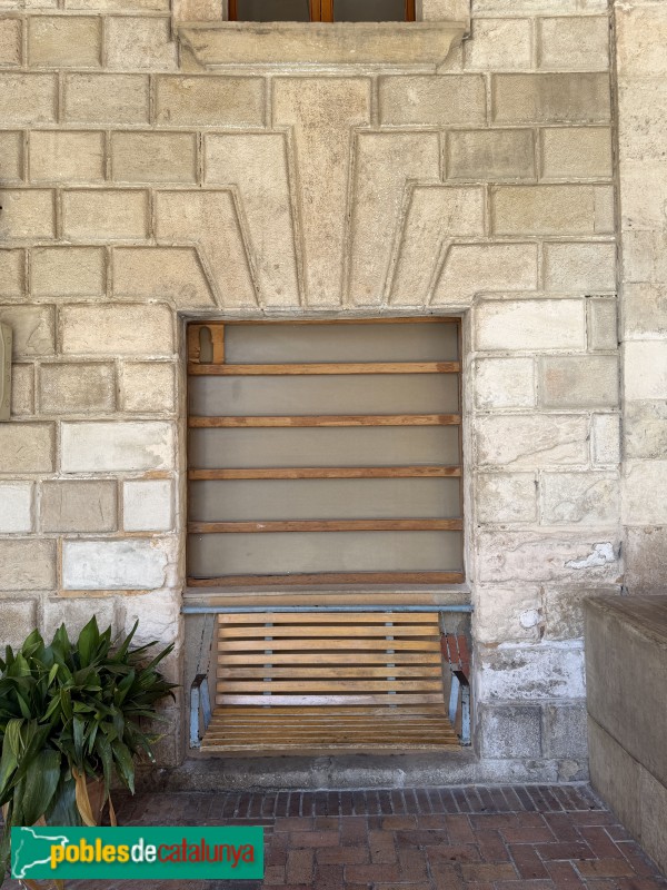 Falset - Palau dels Comtes de Prades (Ajuntament)