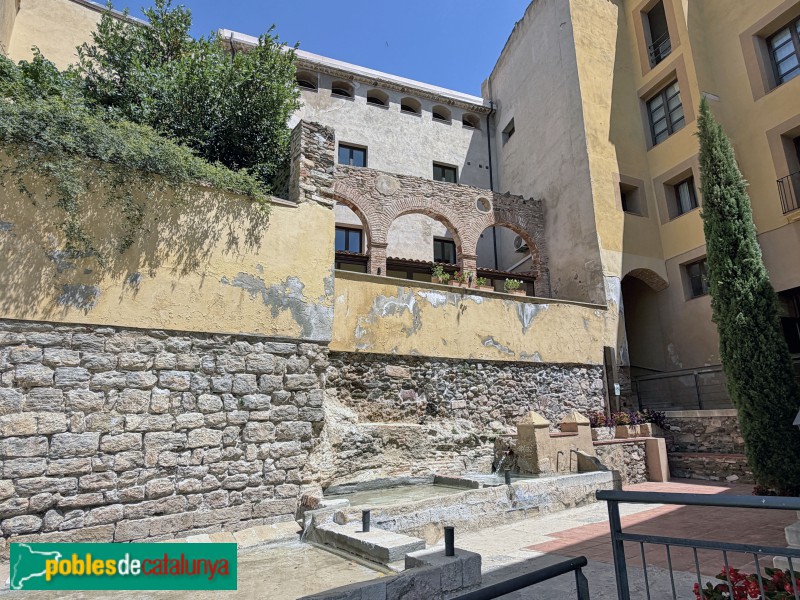 Falset - Safareigs i font del Batlle