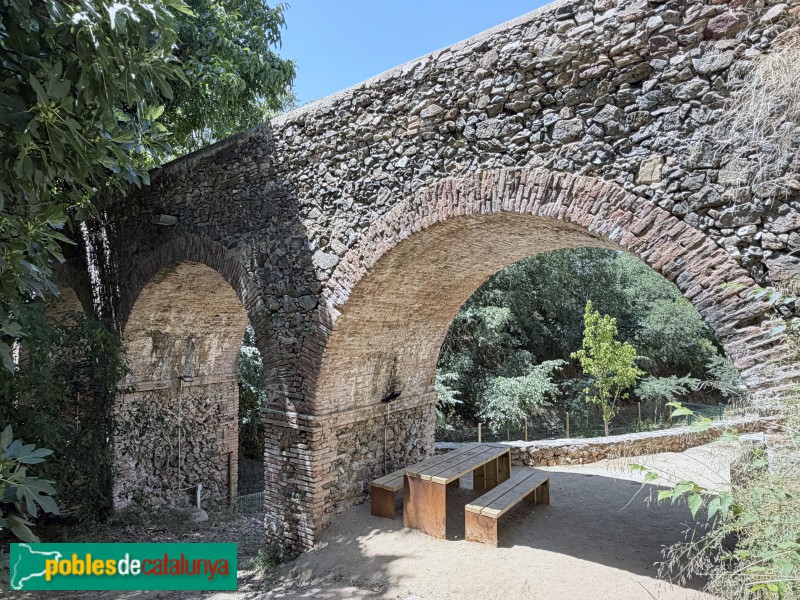 Aqüeducte de Cal Magrinyà