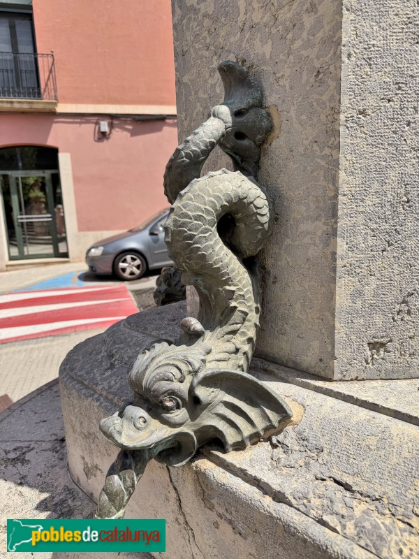 Castellar del Vallès - Font de la Plaça Major