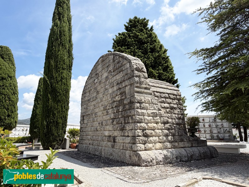 Castellar del Vallès - Cementiri. Panteó Comas