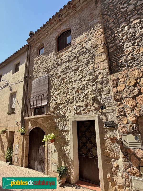 Ulldemolins - Carrer Major. Ca la Gemma