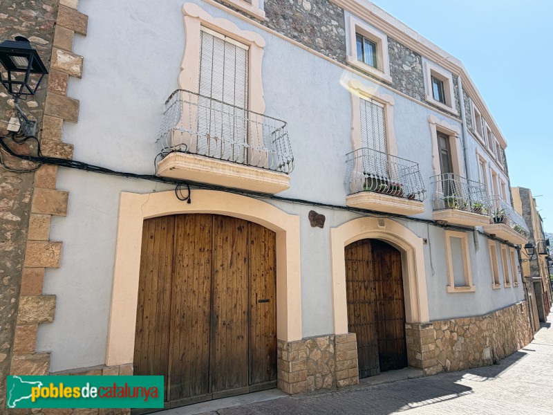 Ulldemolins - Carrer Major. Cal Jaume Bessó
