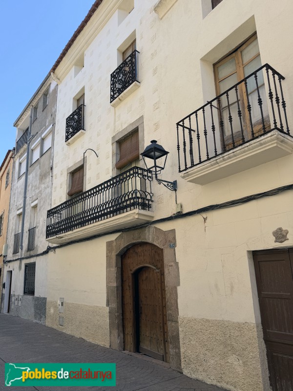 Ulldemolins - Carrer Major. Cal Nebot