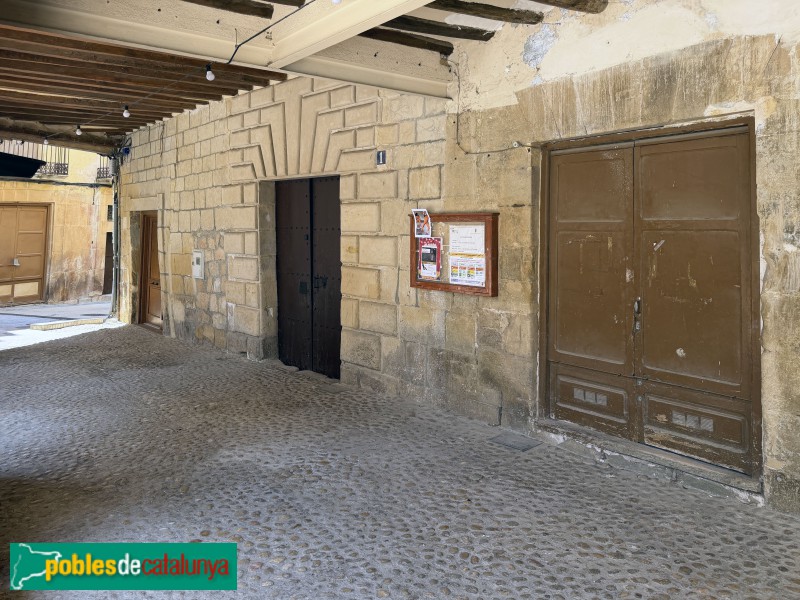 Cornudella de Montsant - Plaça de la Vila, 1