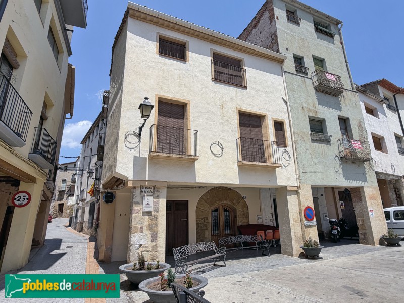 Cornudella de Montsant - Plaça de la Vila