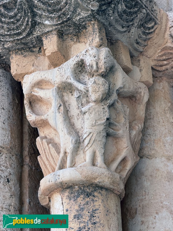 Cornudella de Montsant - Església de Santa Maria de Siurana. Portada