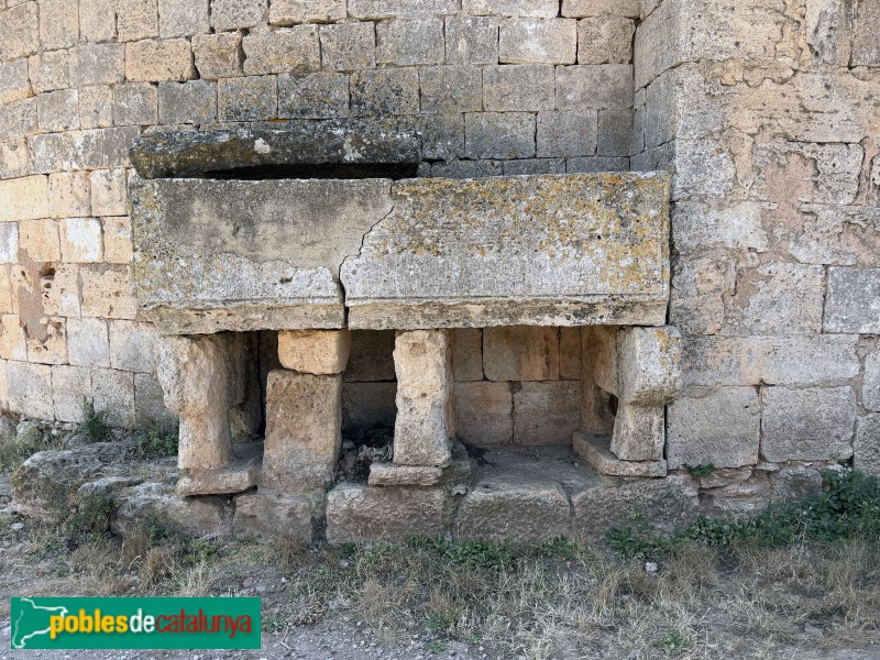 Siurana - Sarcòfag medieval